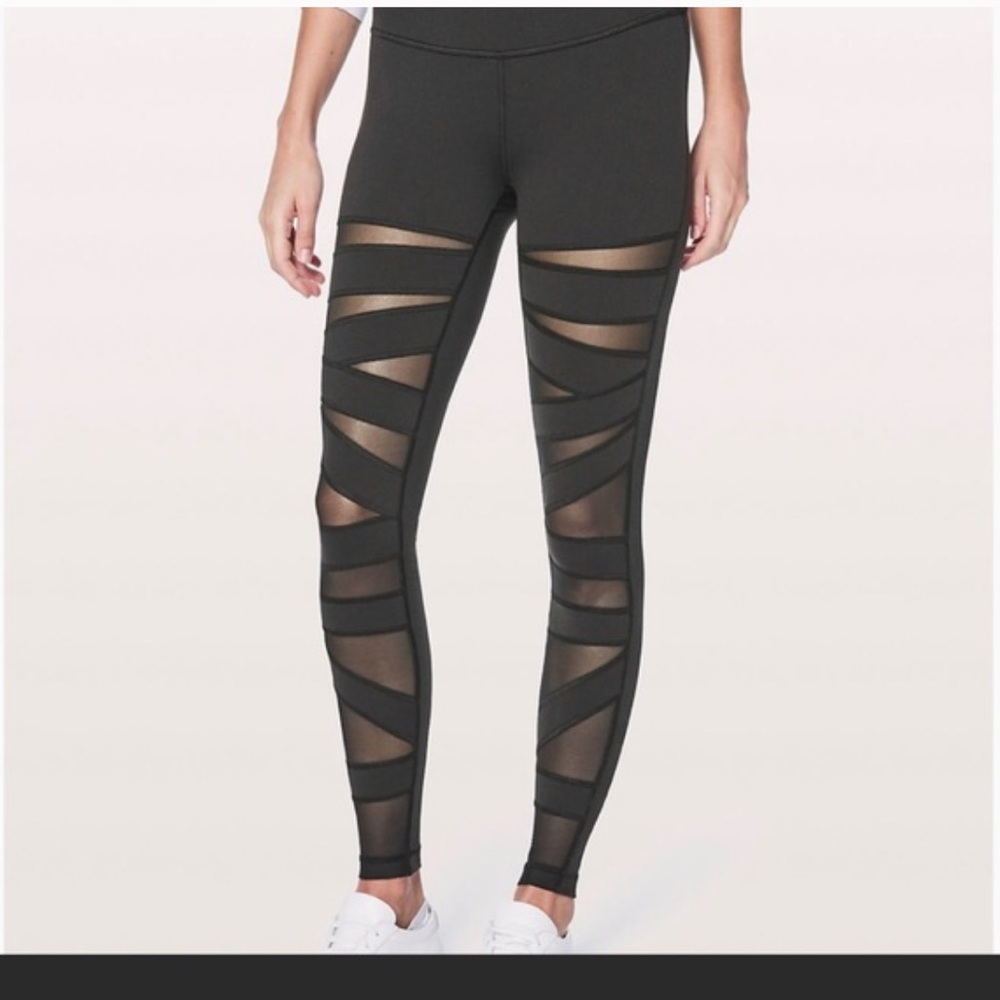 LULULEMON Ω size 4 zig zag mesh cut outs leggings